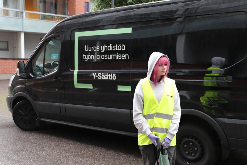 Uuraan kesätyöntekijä Janna Kokki.